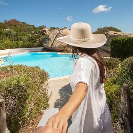 In A With Pool * Porto Rafael